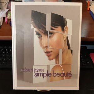 Simple Beaute by Robert Jones